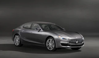 Maserati Ghibli GranLusso - front quarter