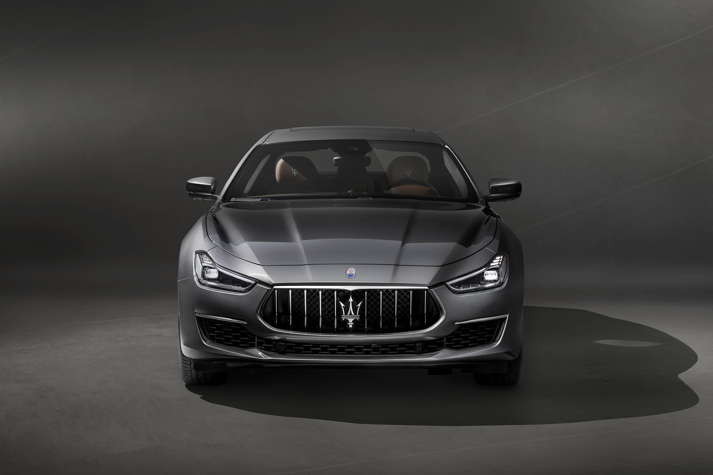 Maserati Ghibli GranLusso - front