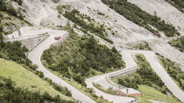 Alfa Romeo Stelvio (rear) on the Stelvio Pass