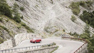 Alfa Romeo Stelvio (front) on the Stelvio Pass