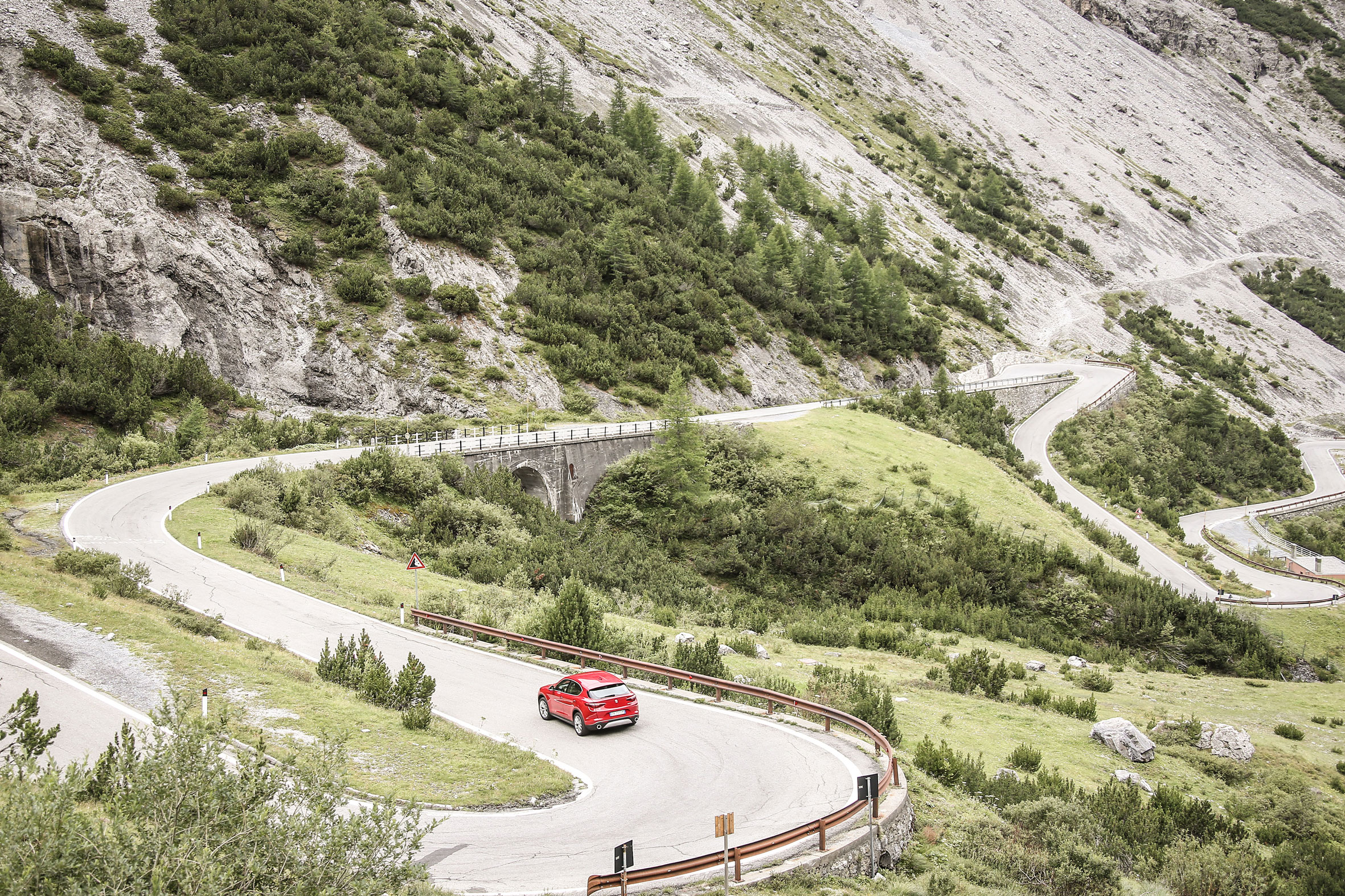 Alfa Romeo Stelvio (rear) on the Stelvio Pass