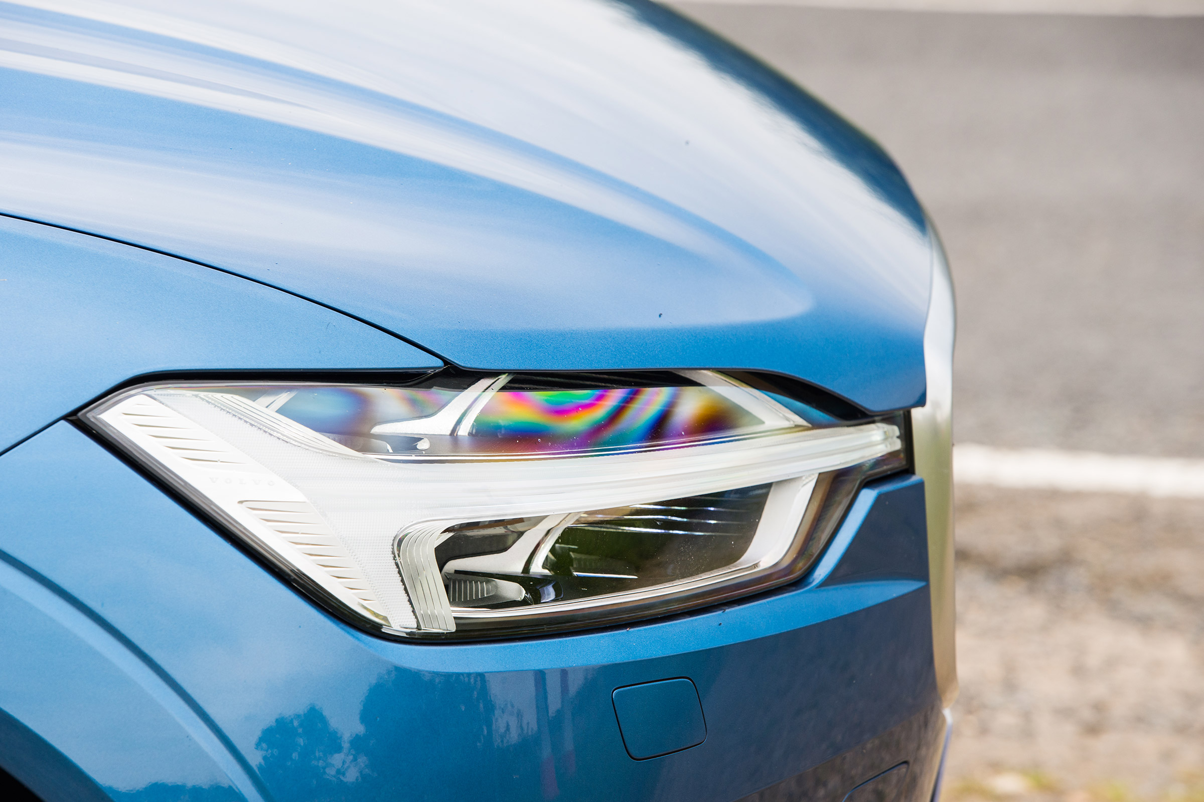 Volvo XC60 - headlight detail