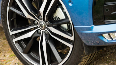 Volvo XC60 - wheel
