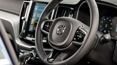Volvo XC60 - interior
