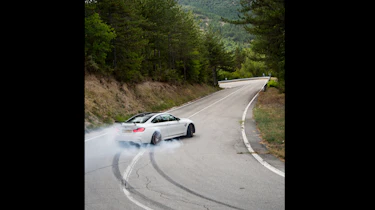 BMW M3 & M4 GTS - slide