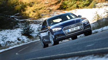 Audi A5 Sportback S-Line - front cornering
