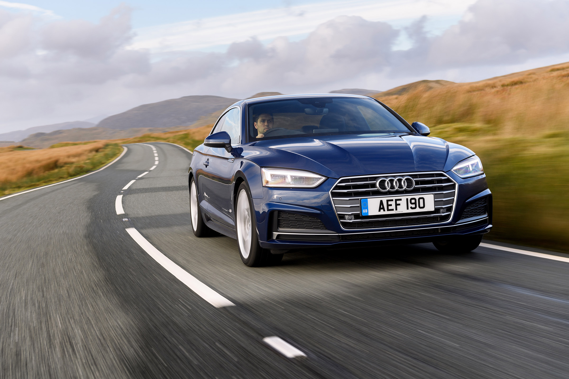 Audi A5 coupe blue - front dynamic