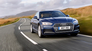 Audi A5 coupe blue - front dynamic