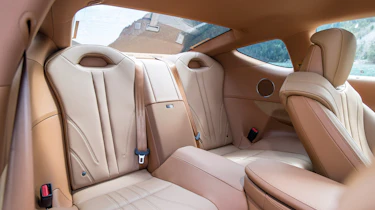 Lexus LC500h - rear seats