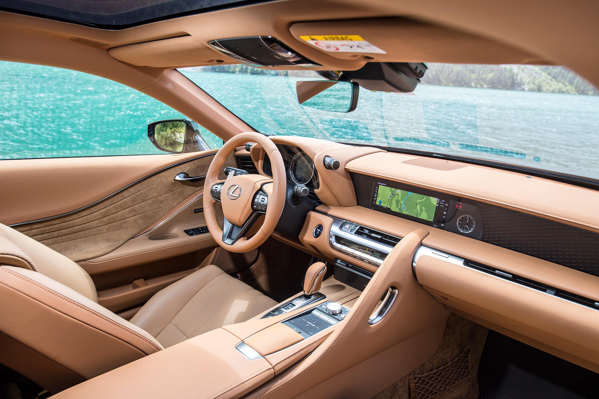 Lexus LC500h - dash