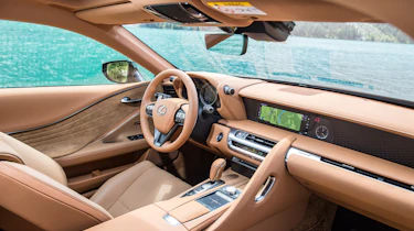 Lexus LC500h - dash