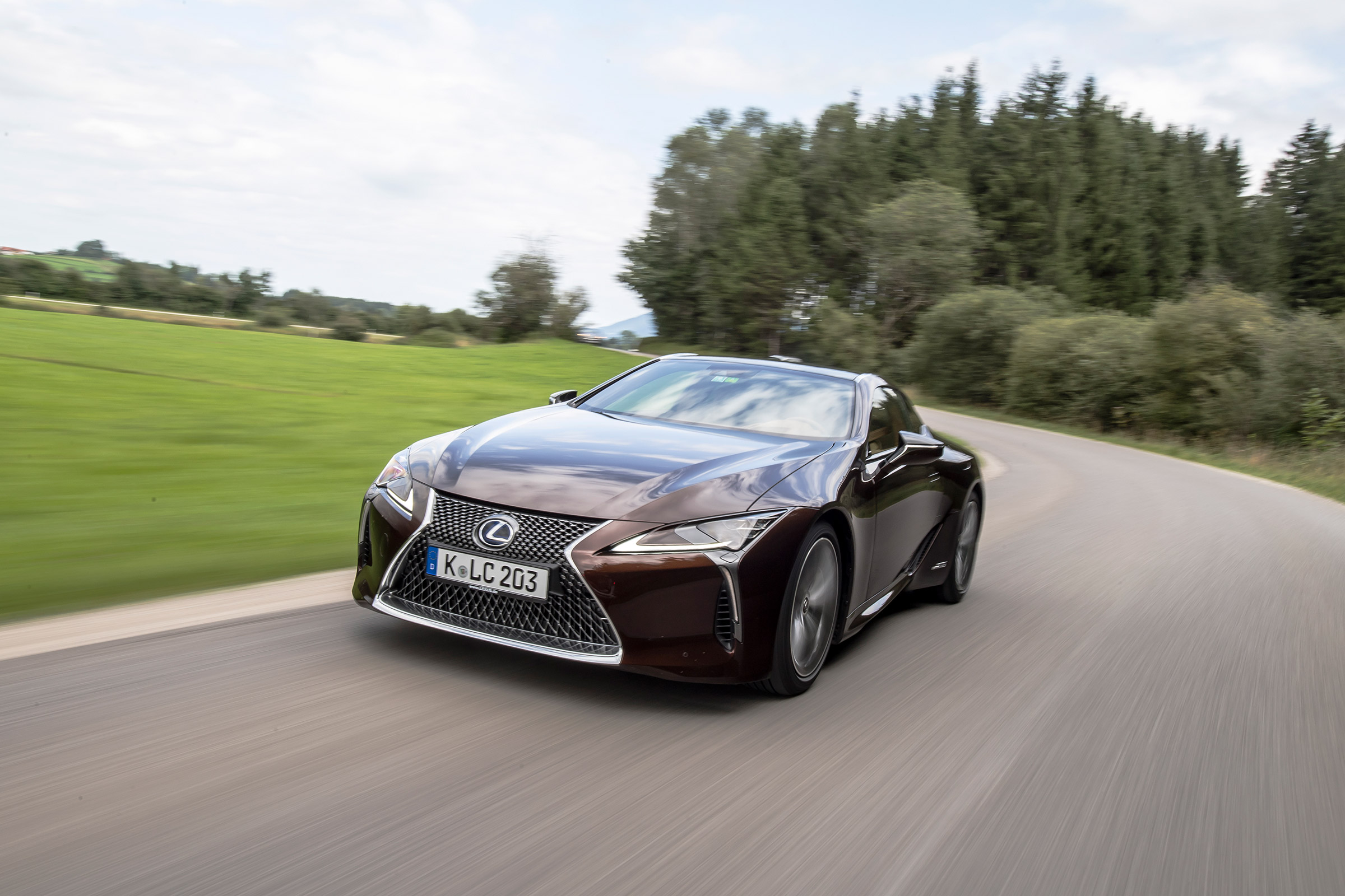 Lexus LC500h - front