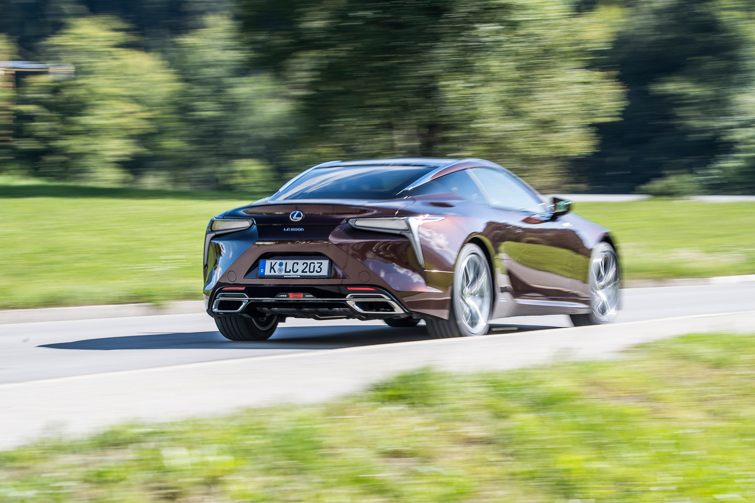 Lexus LC500h - rear