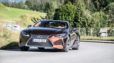 Lexus LC500h - cornering