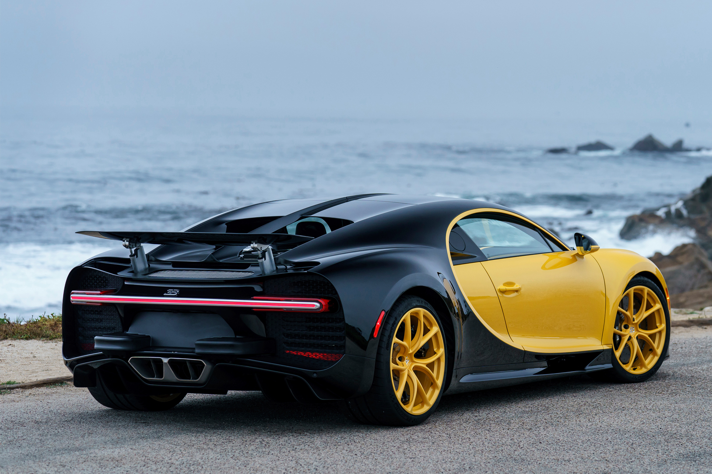 Bugatti Chiron REAR