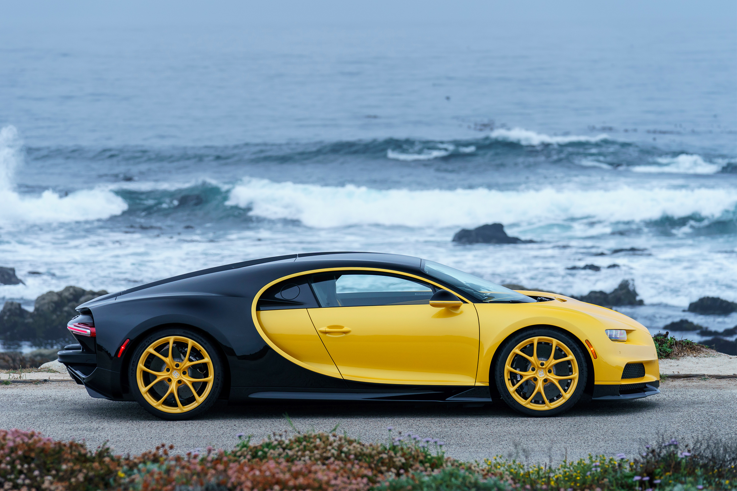 Bugatti Chiron side