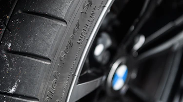 BMW M2 - Wheel