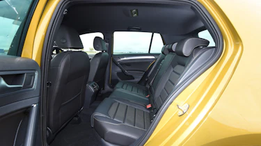 VW Golf - rear seats