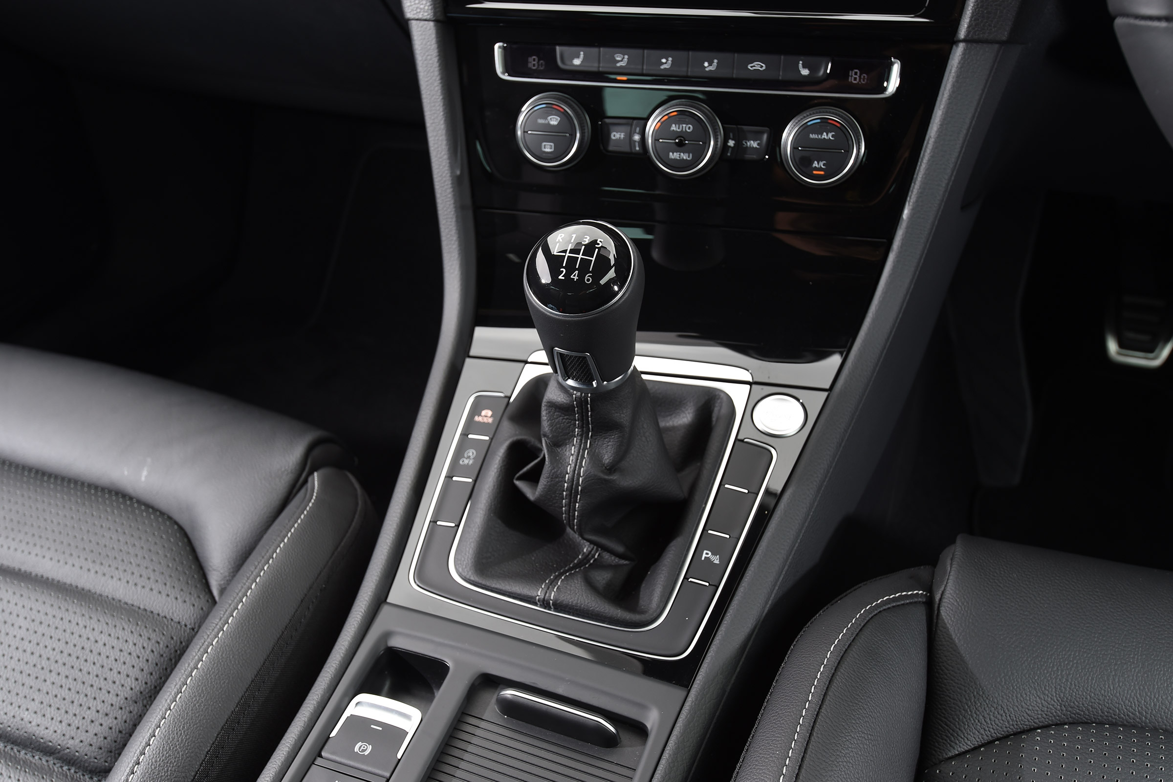 VW Golf - gearshift