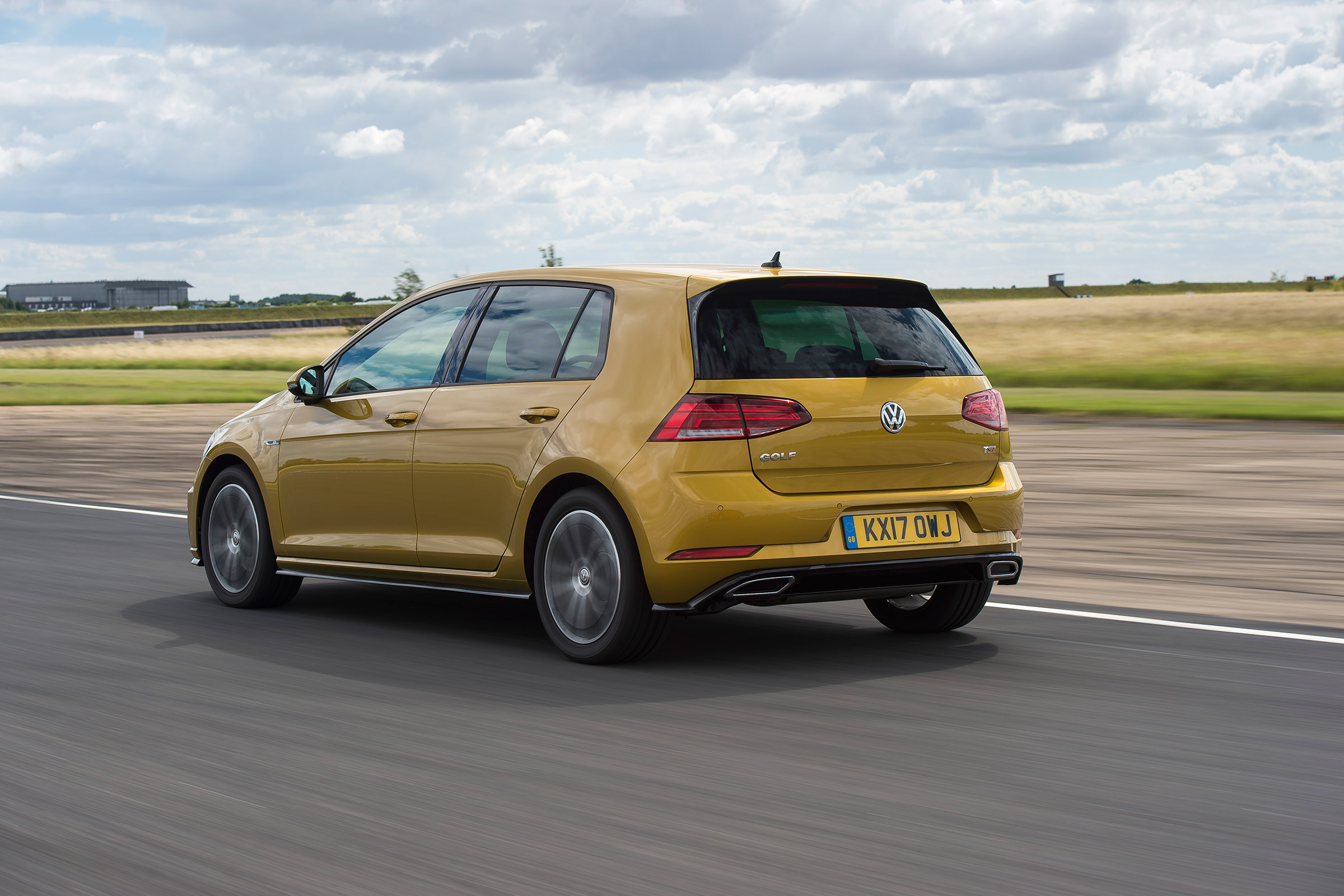 VW Golf - rear tracking