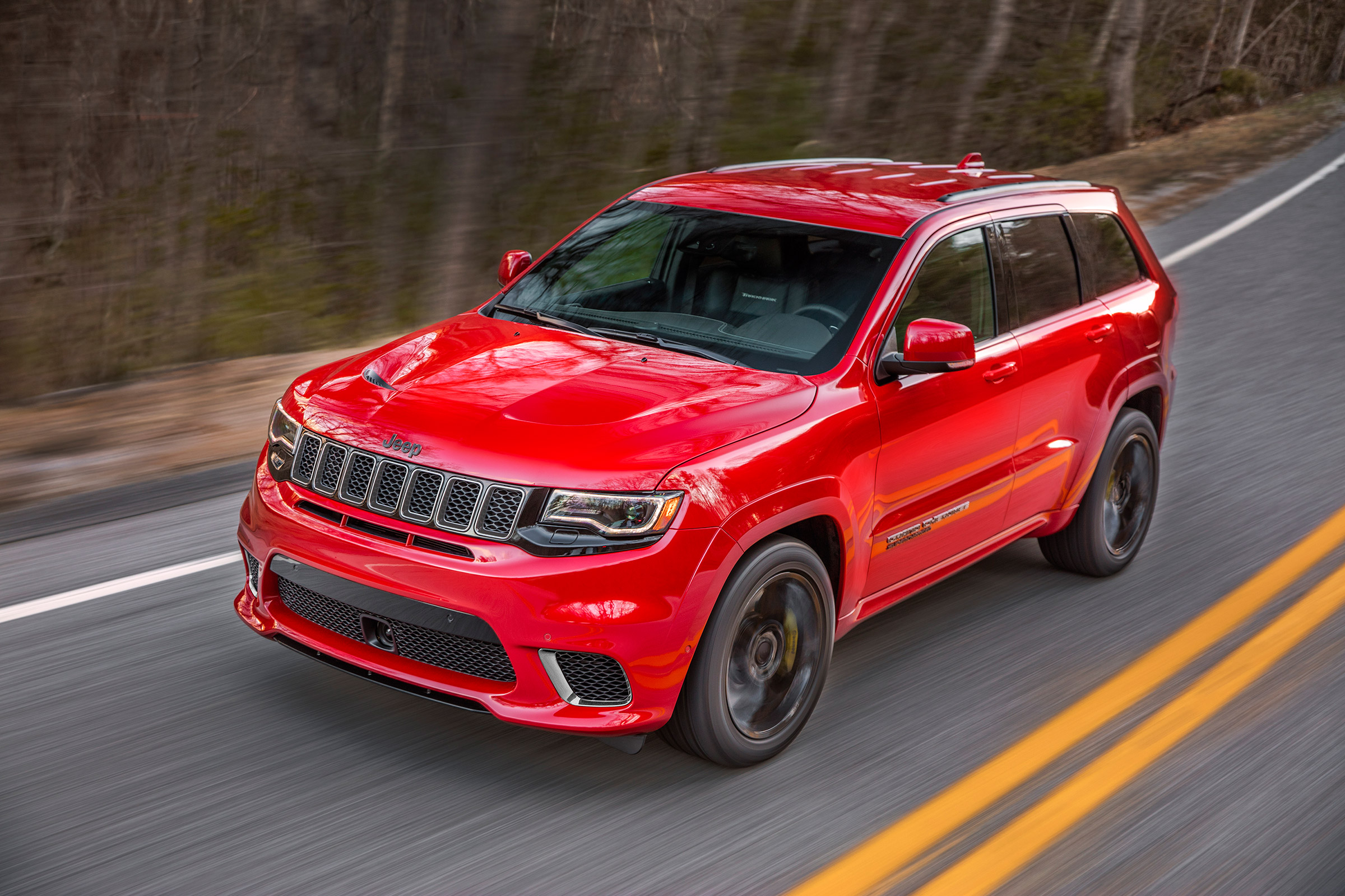 Jeep Grand Cherokee Trackhawk - front 