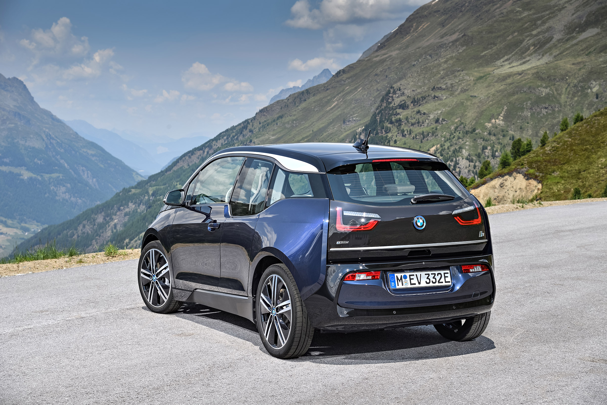 i3 blue - rear