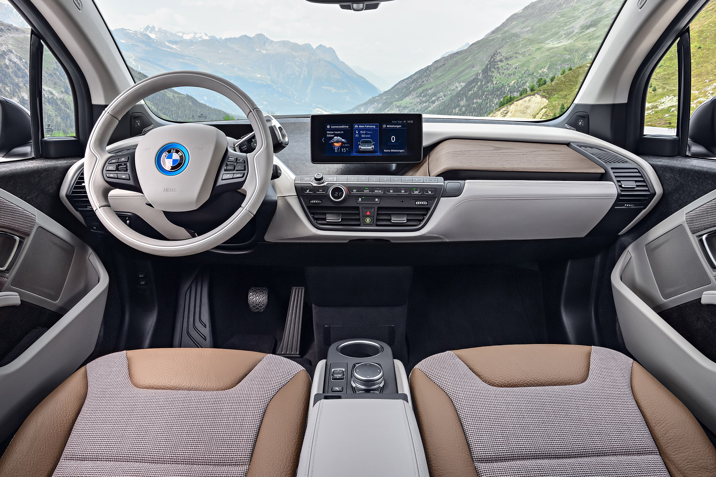 i3 blue - interior
