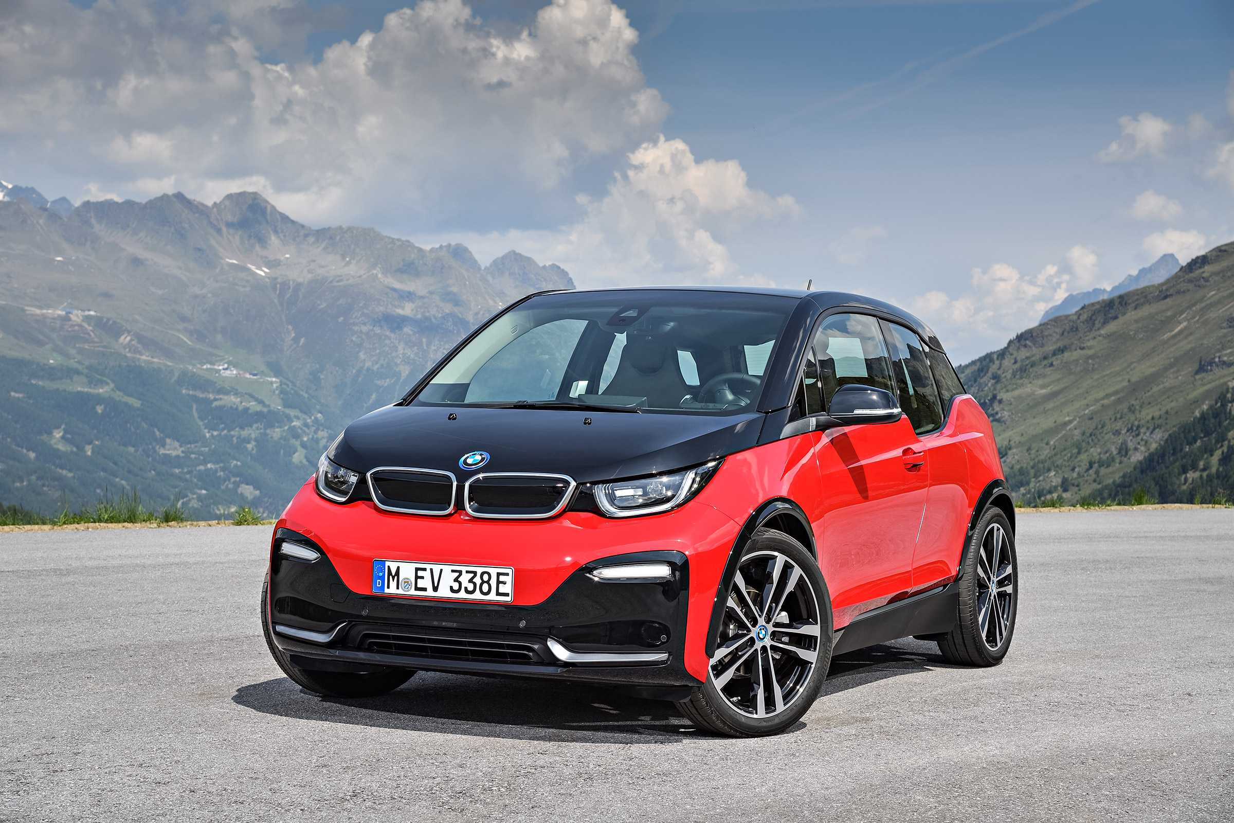 BMW i3s - front