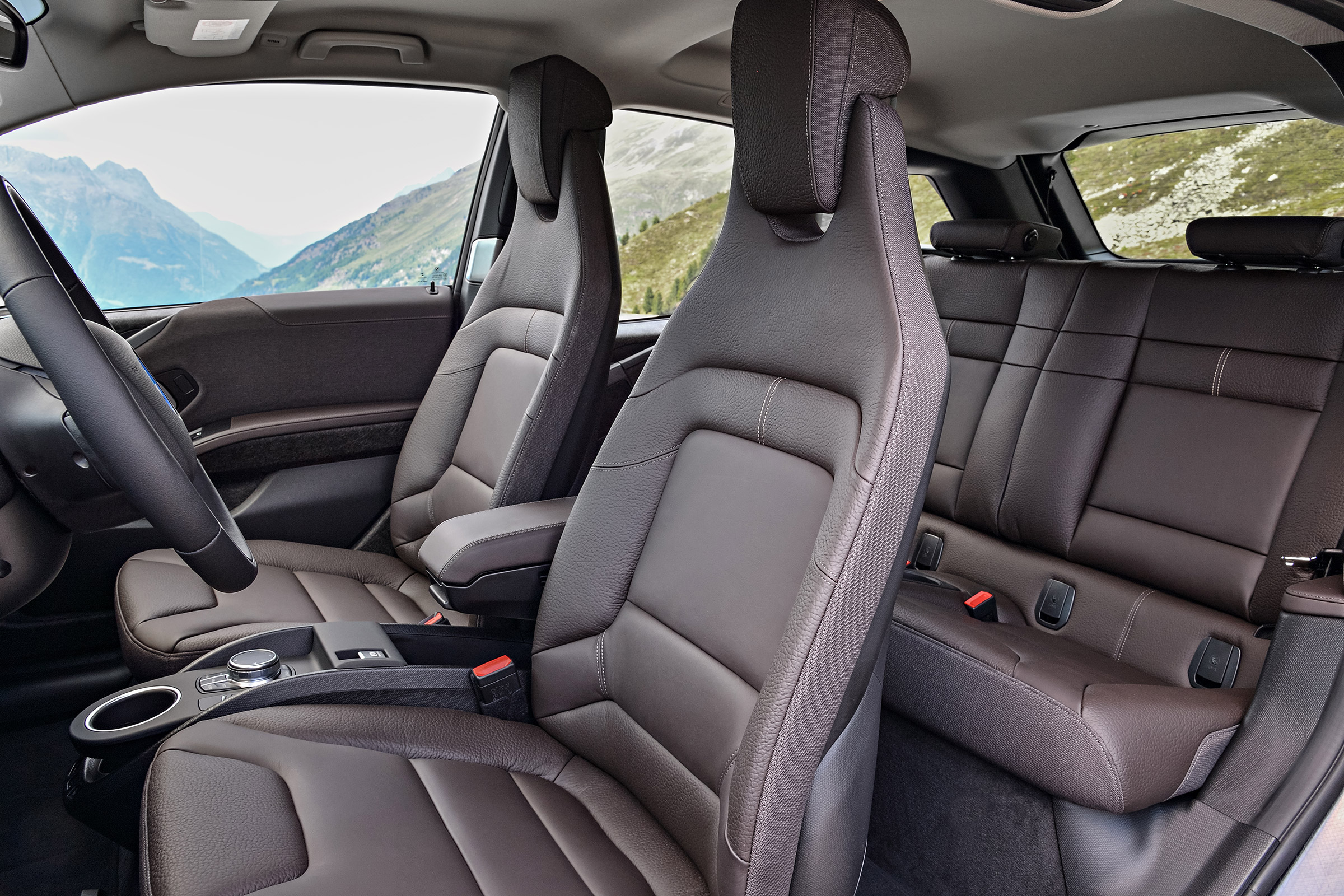 BMW i3s - interior 2