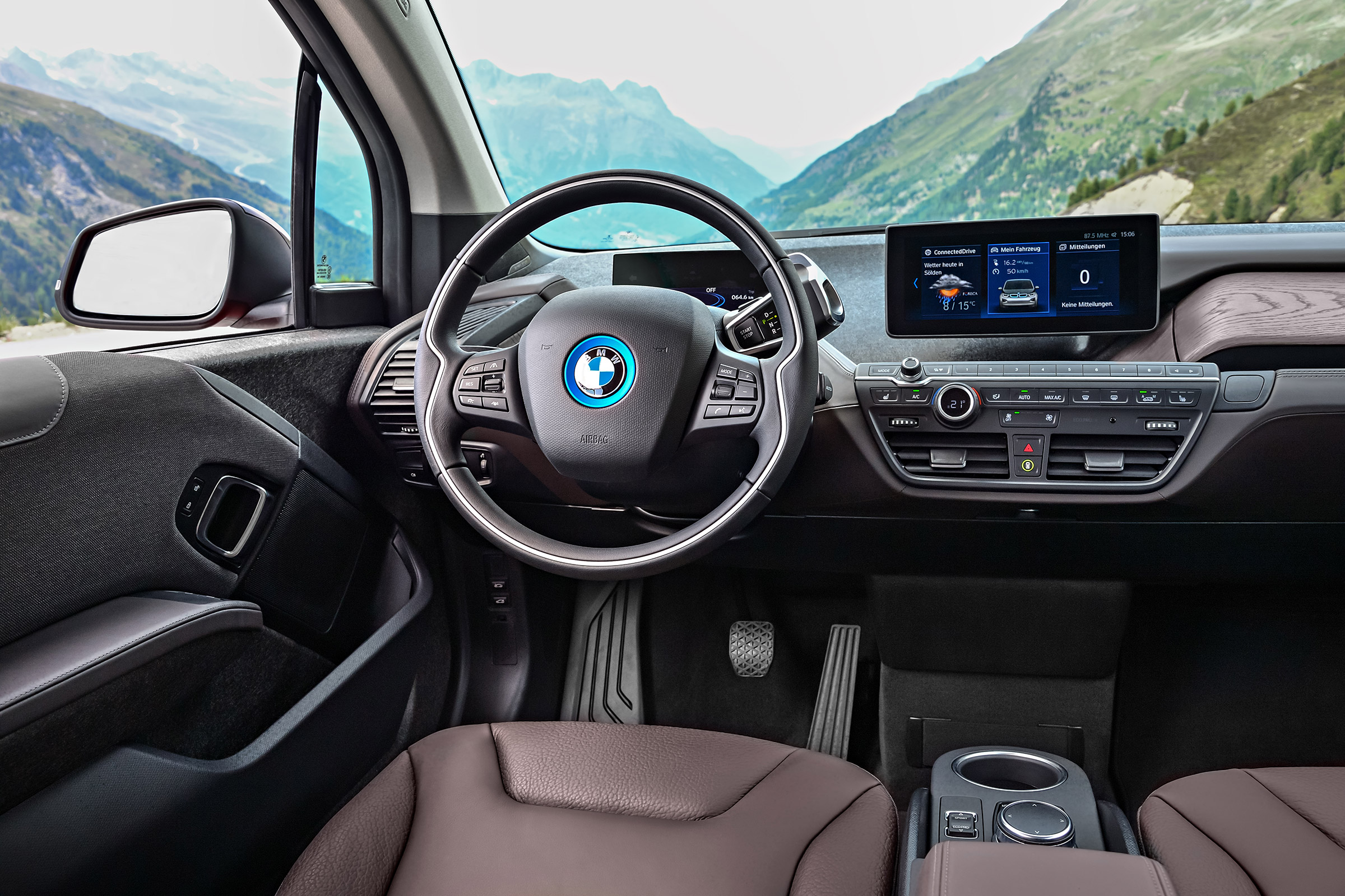 BMW i3s - dash