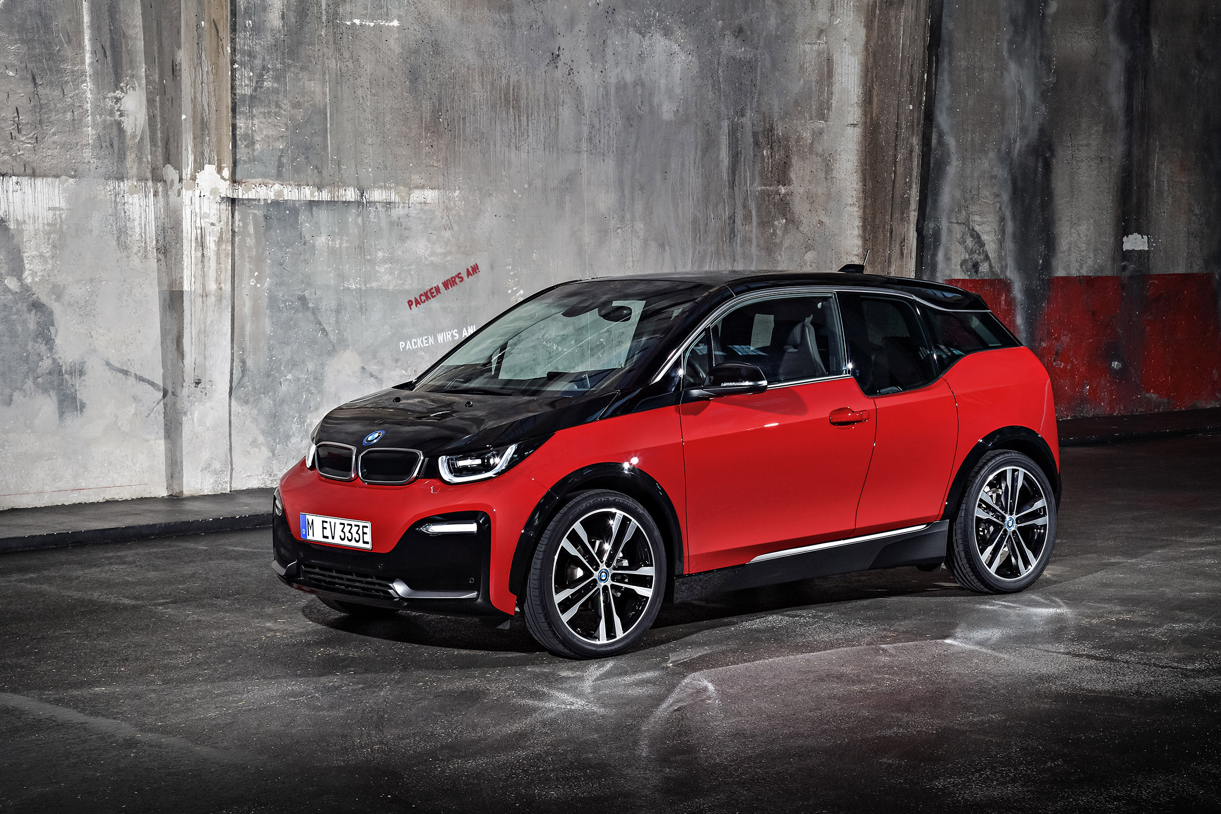 BMW i3s - static front