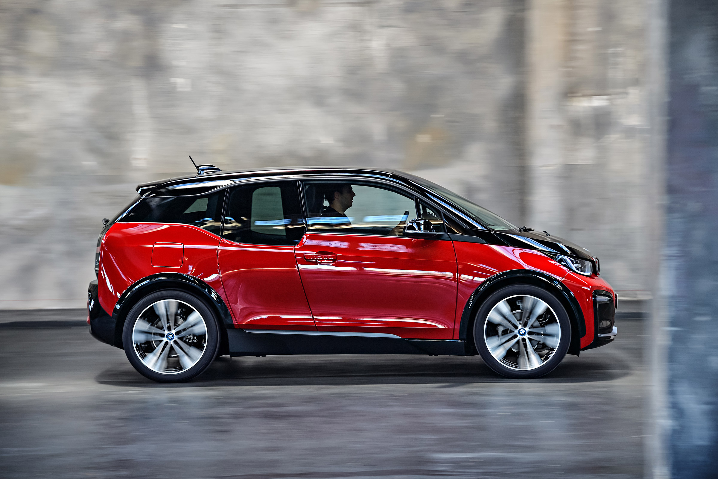 BMW i3s - profile static