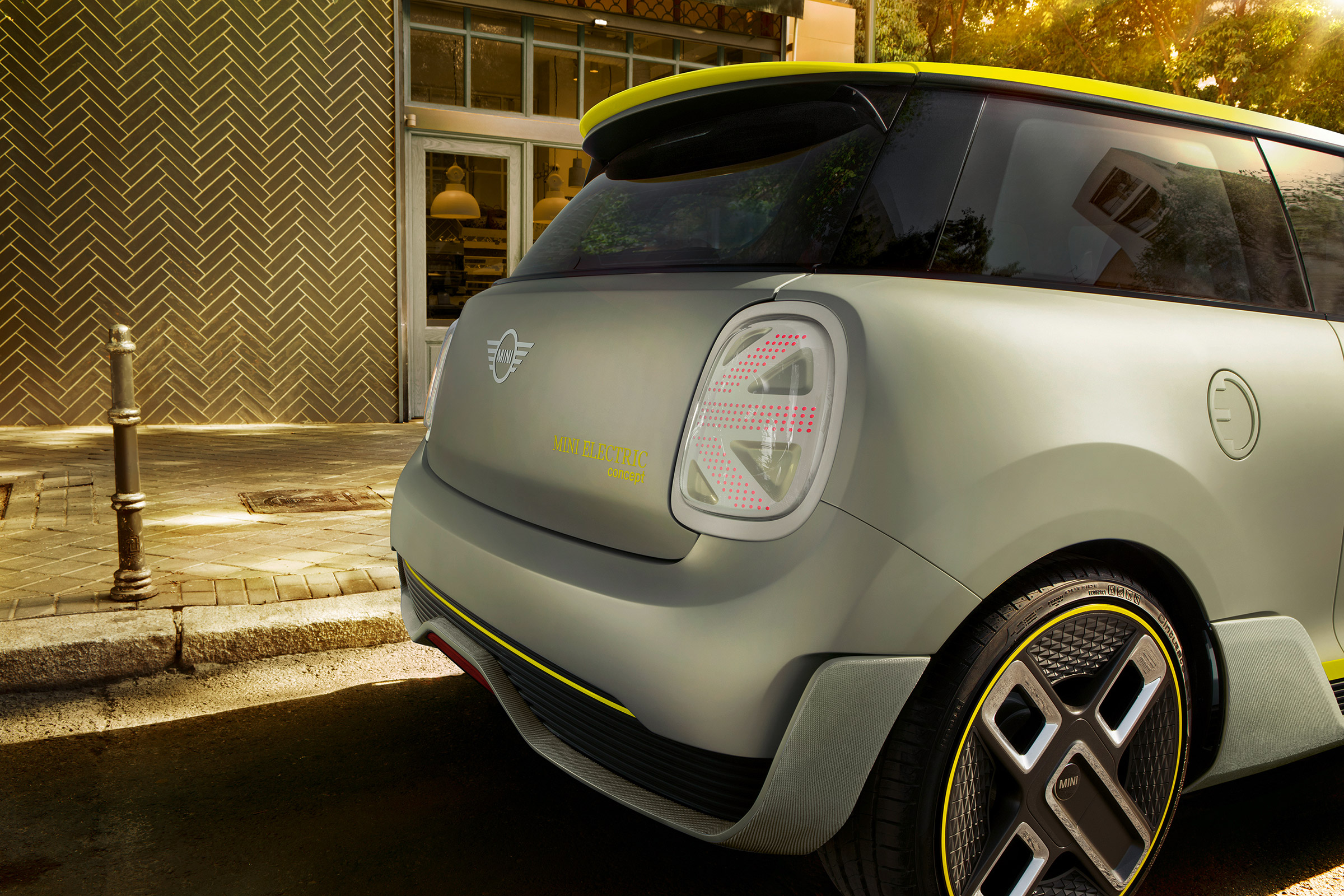 Mini EV concept - tail