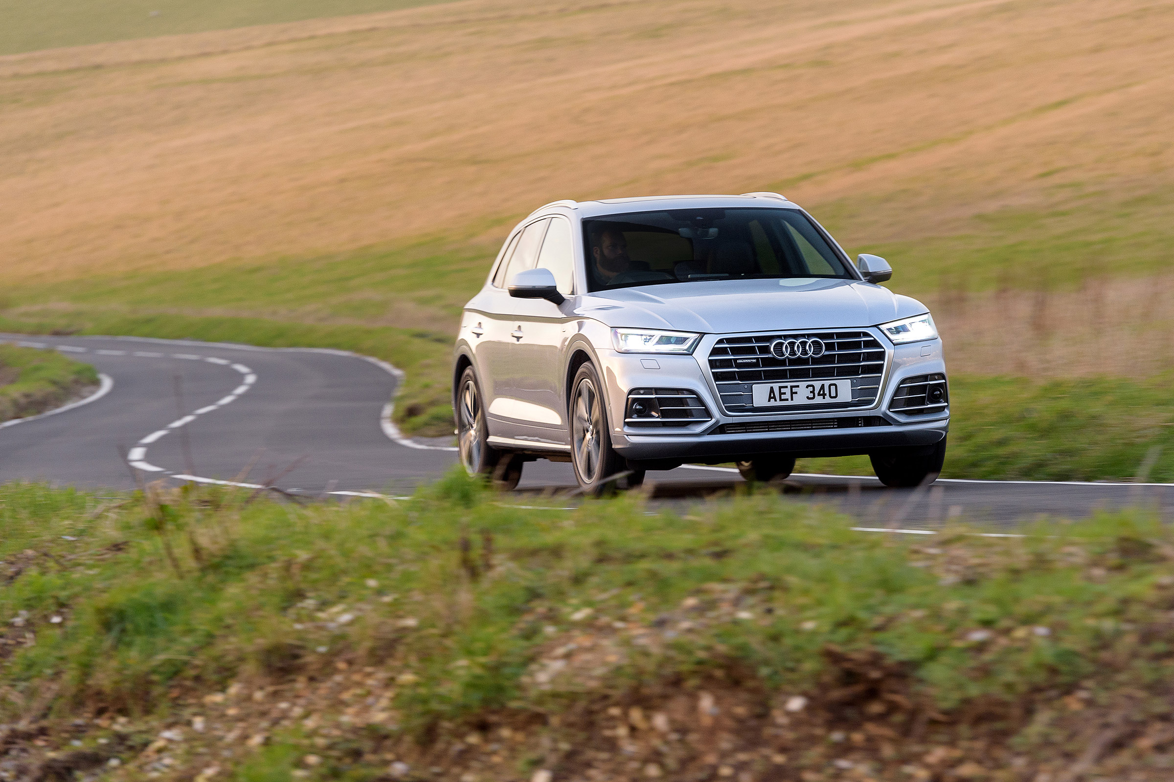Audi Q5 S Line TFSI - front driving