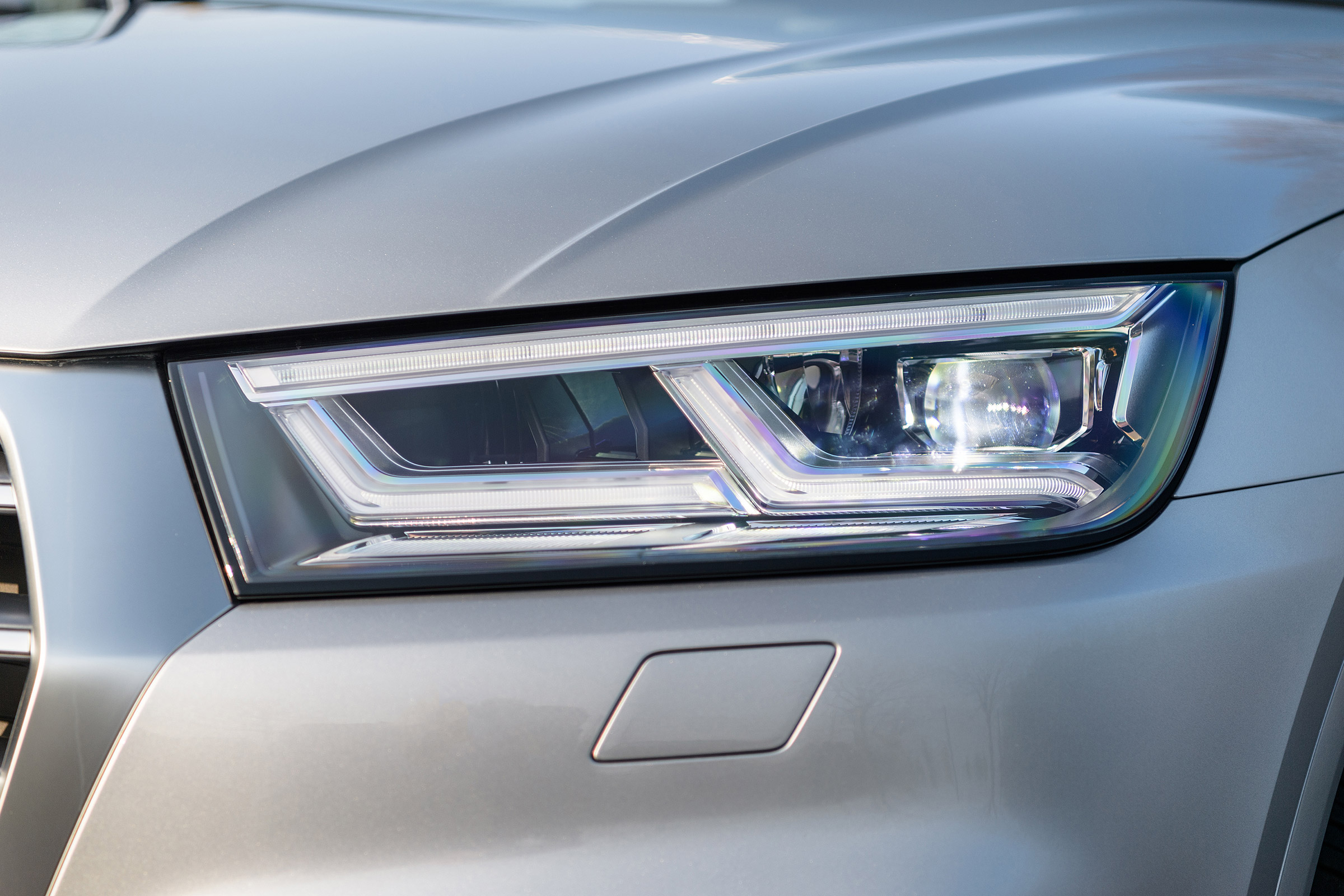 Audi Q5 S Line TFSI - headlight