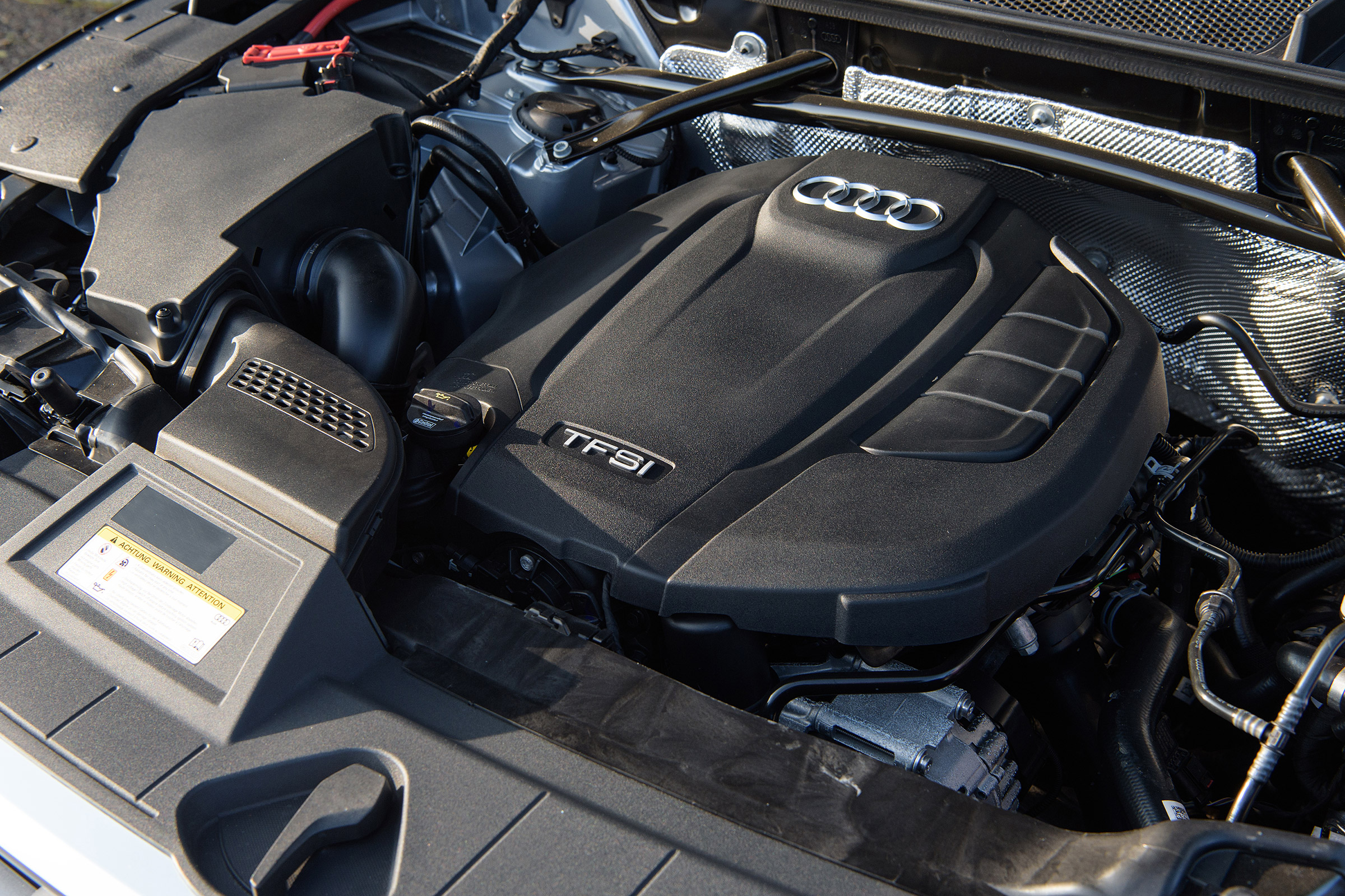 Audi Q5 S Line TFSI - engine