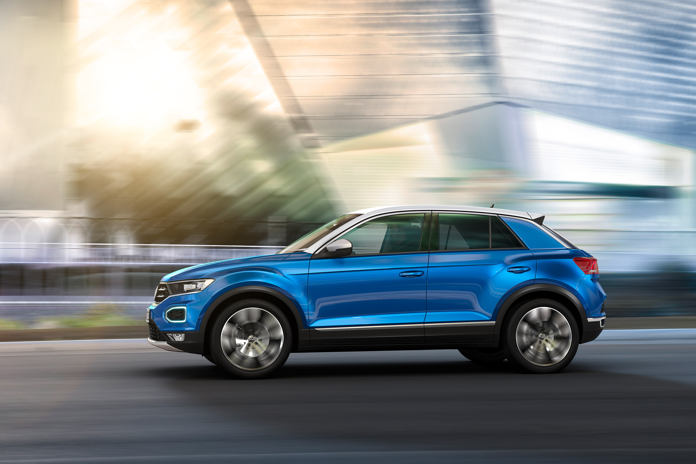 VW T-Roc - Blue profile