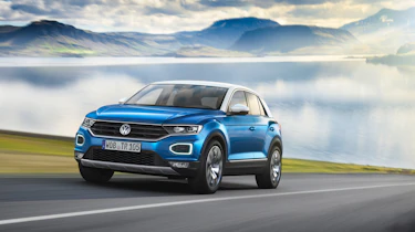 VW T-Roc - Blue front quarter