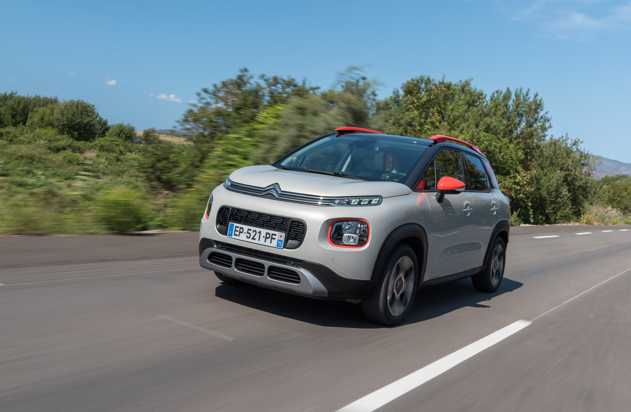 Citroen C3 Aircross - front quarter