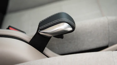 Citroen C3 Aircross - handbrake