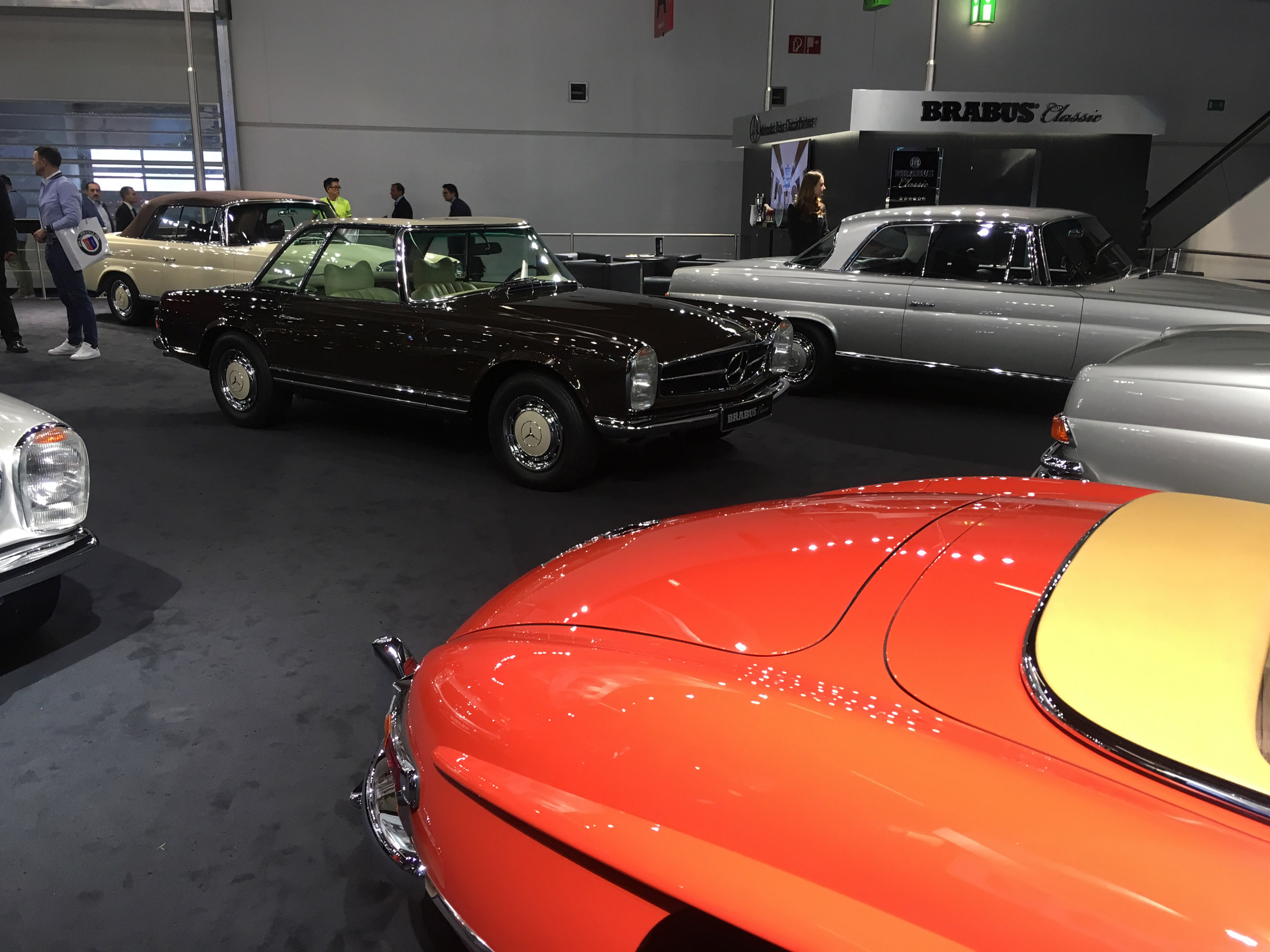 Mercedes-Benz 280SL Pagoda restored by Brabus - 2017 Frankfurt motor show