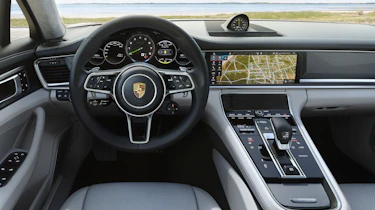 Porsche Panamera Turbo S E-Hybrid Sport Turismo - interior