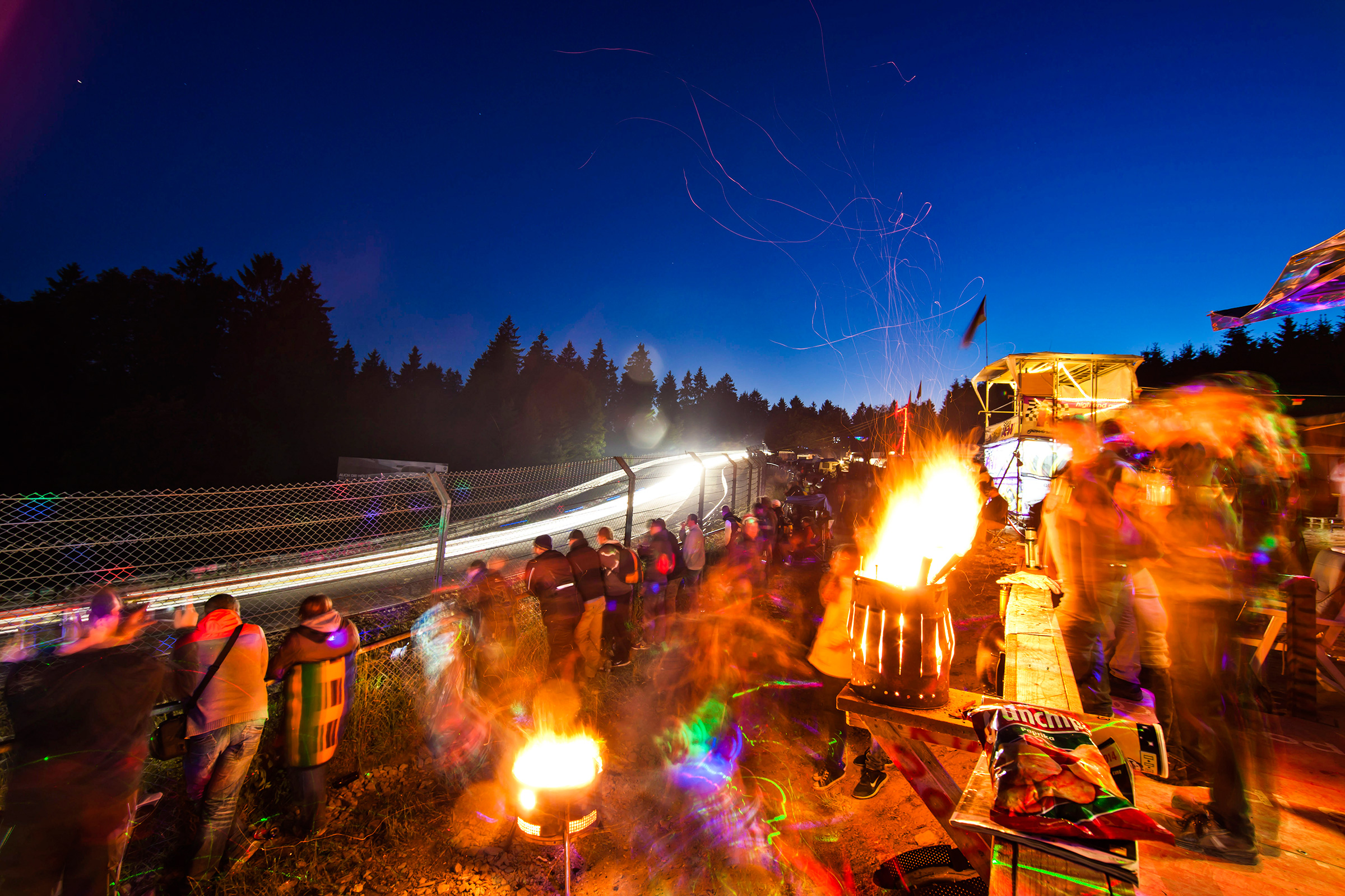 Nurburgring - fans watching