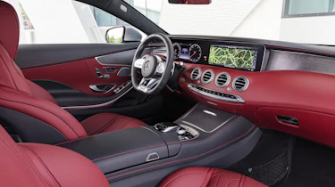 Mercedes S 560 coupe - interior