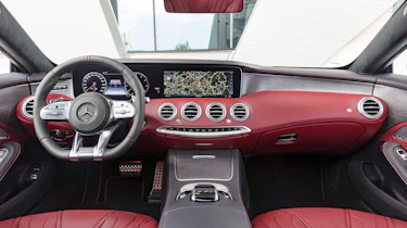 Mercedes S 560 coupe - interior 2