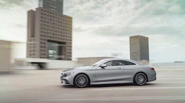 Mercedes S 560 coupe - profile