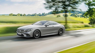 Mercedes S 560 coupe - side
