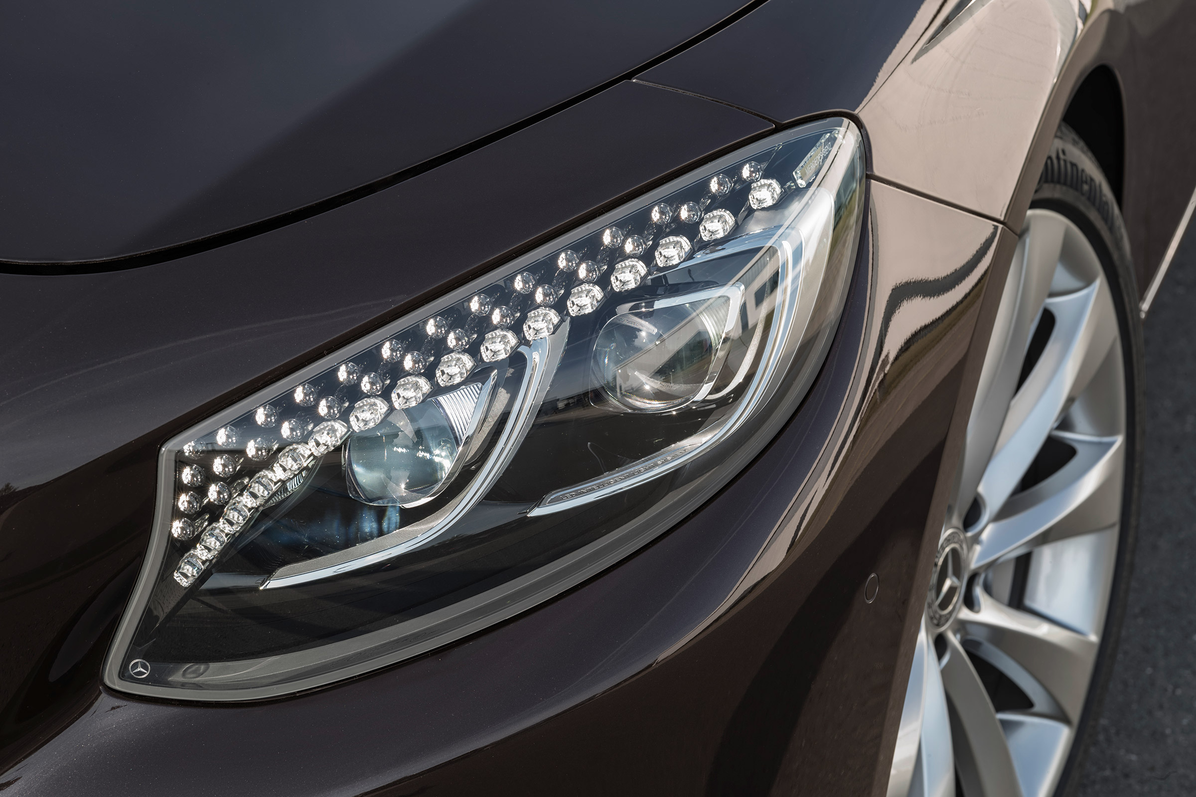 Mercedes S 560 cabriolet - headlights