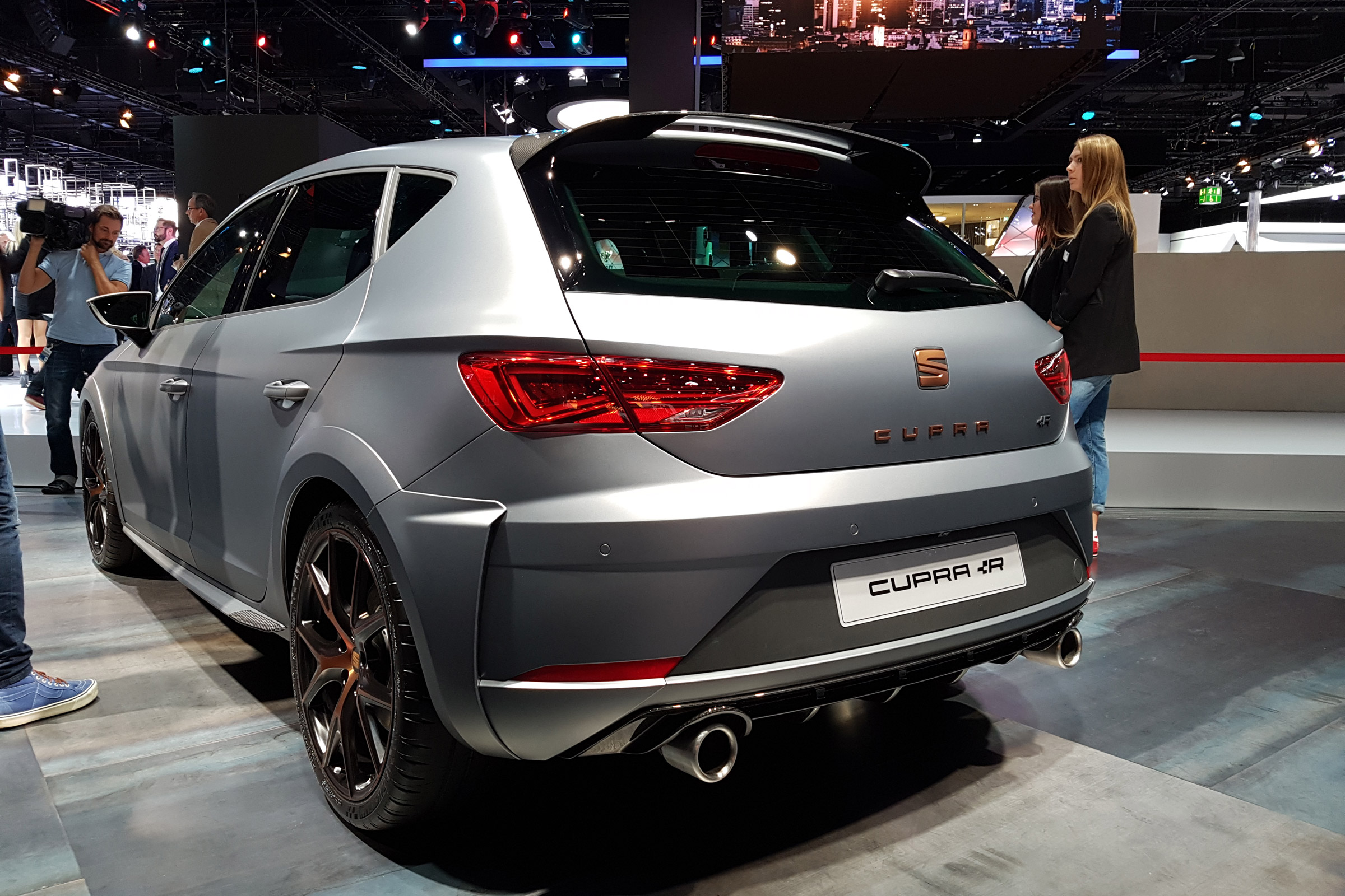 SEAT Leon Cupra R revealed at Frankfurt Motor Show  rear