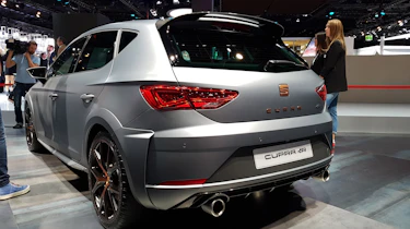 SEAT Leon Cupra R revealed at Frankfurt Motor Show rear